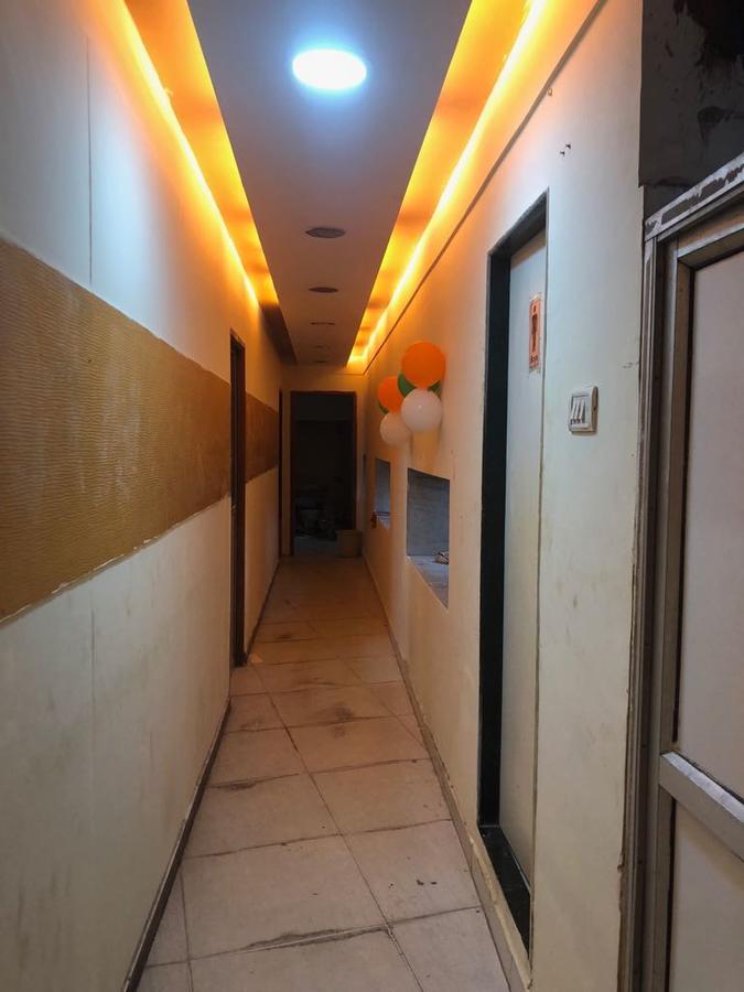 Bandra Dormitory Only For Indian มุมไบ ภายนอก รูปภาพ