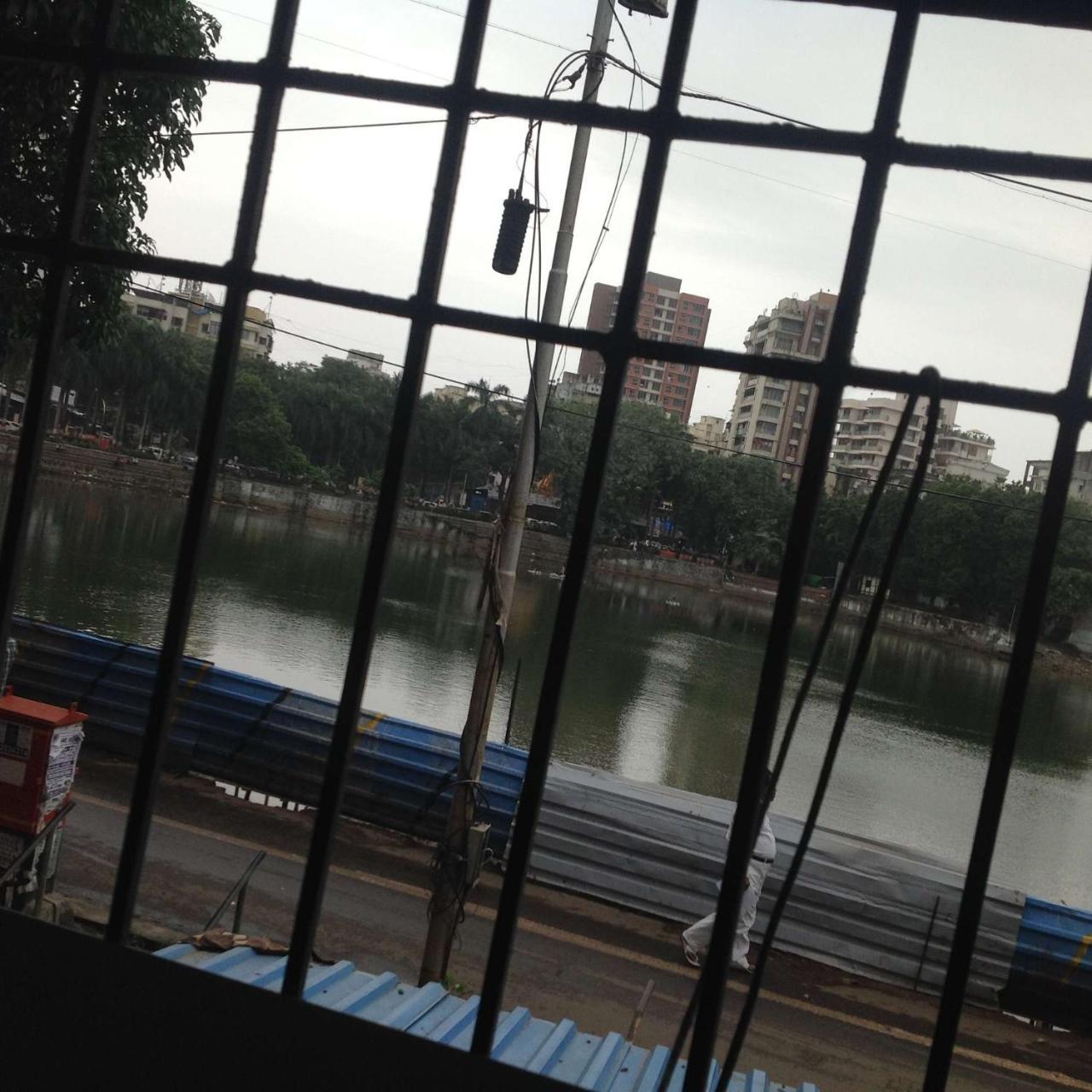Bandra Dormitory Only For Indian มุมไบ ภายนอก รูปภาพ